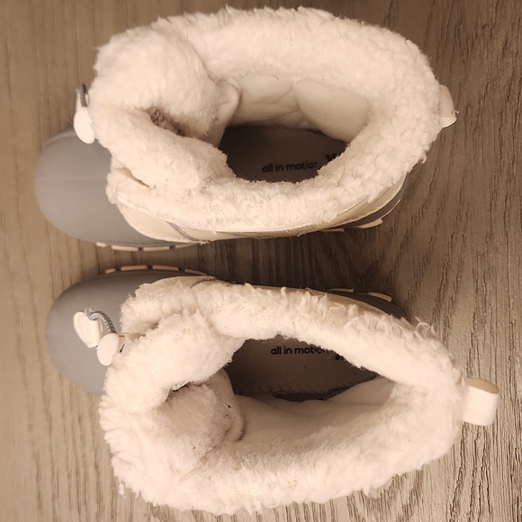 All In MotionKids' Skylar Waterproof Snow Boots - All In Motion™ Cream - Picture 5 of 7